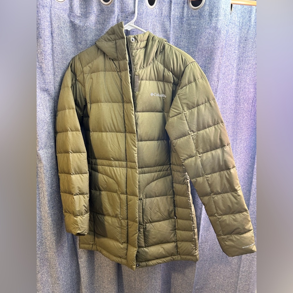 Columbia Omni heat jacket. Green. Size S